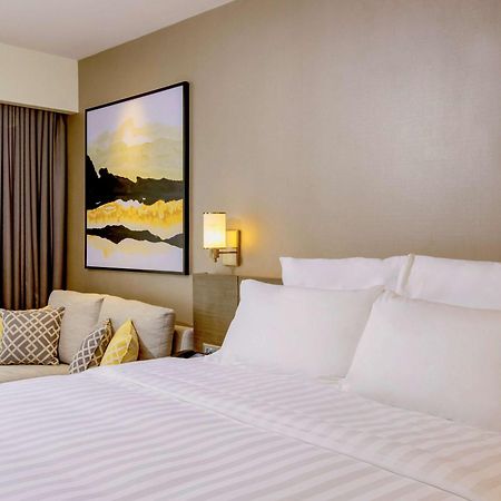 Novotel Suites Manila At Acqua ماندالويونغ المظهر الخارجي الصورة