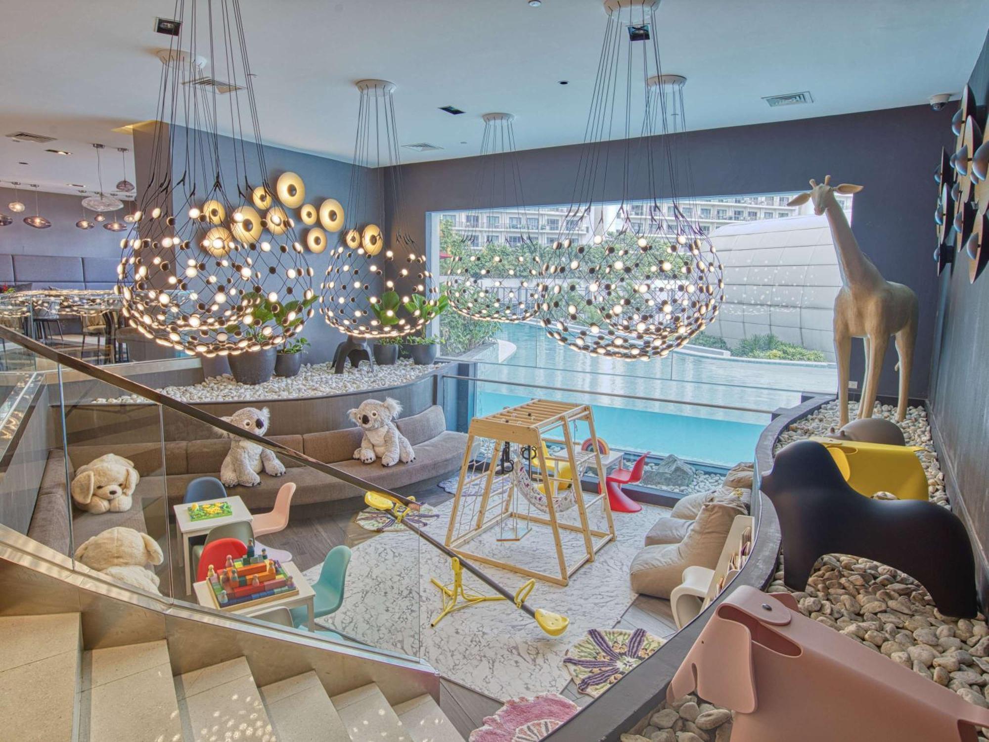 Novotel Suites Manila At Acqua ماندالويونغ المظهر الخارجي الصورة