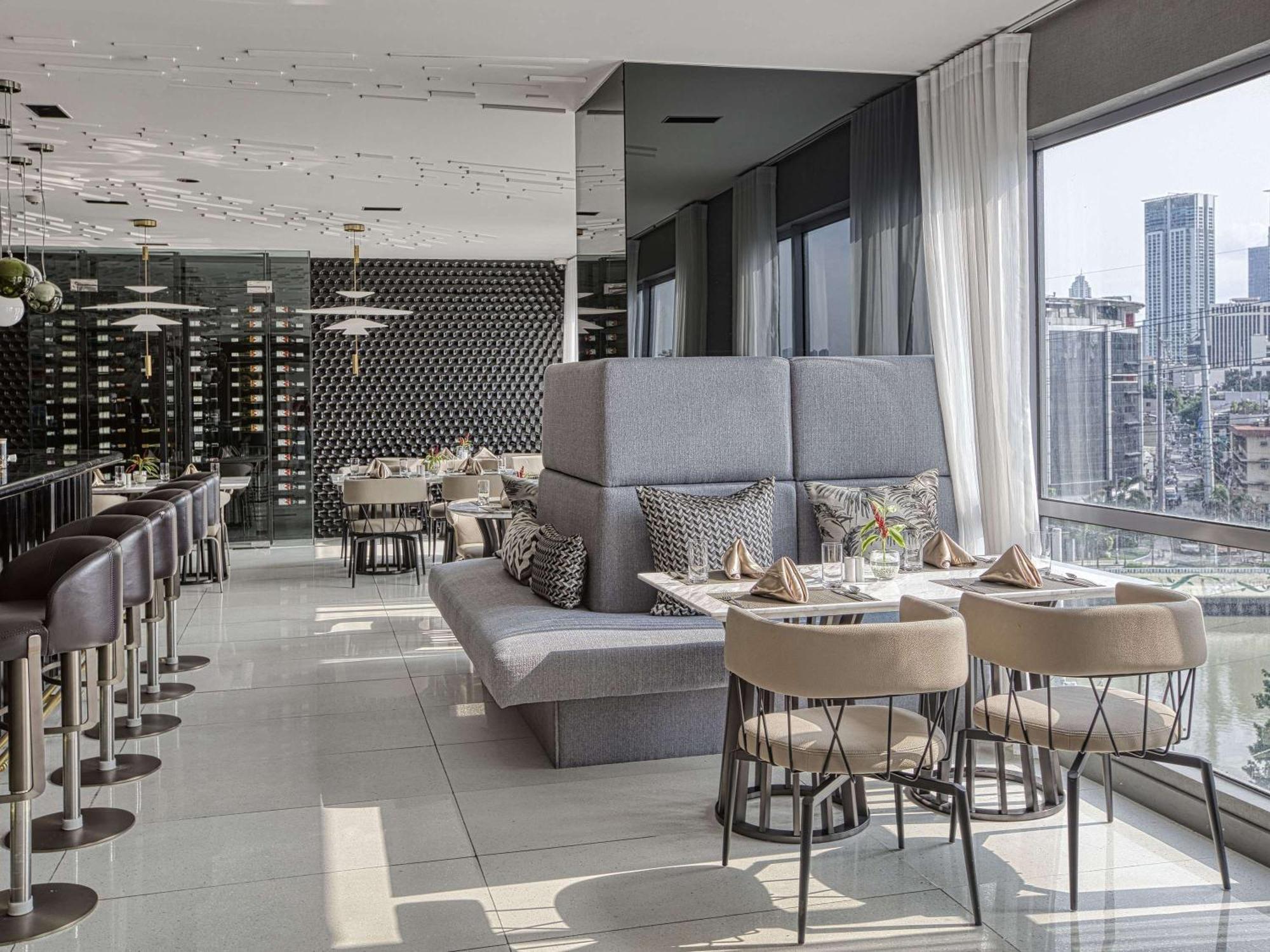 Novotel Suites Manila At Acqua ماندالويونغ المظهر الخارجي الصورة