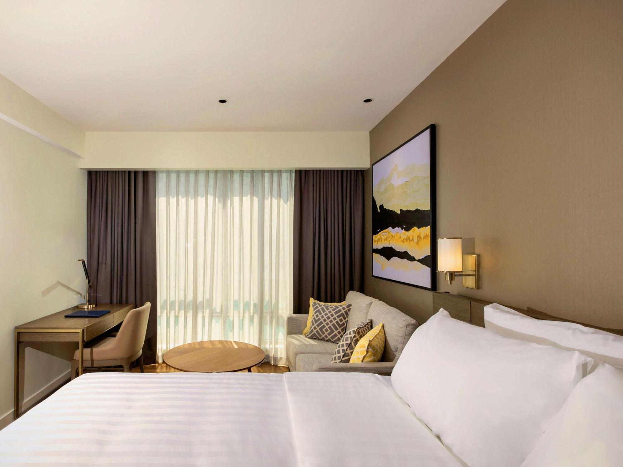 Novotel Suites Manila At Acqua ماندالويونغ المظهر الخارجي الصورة