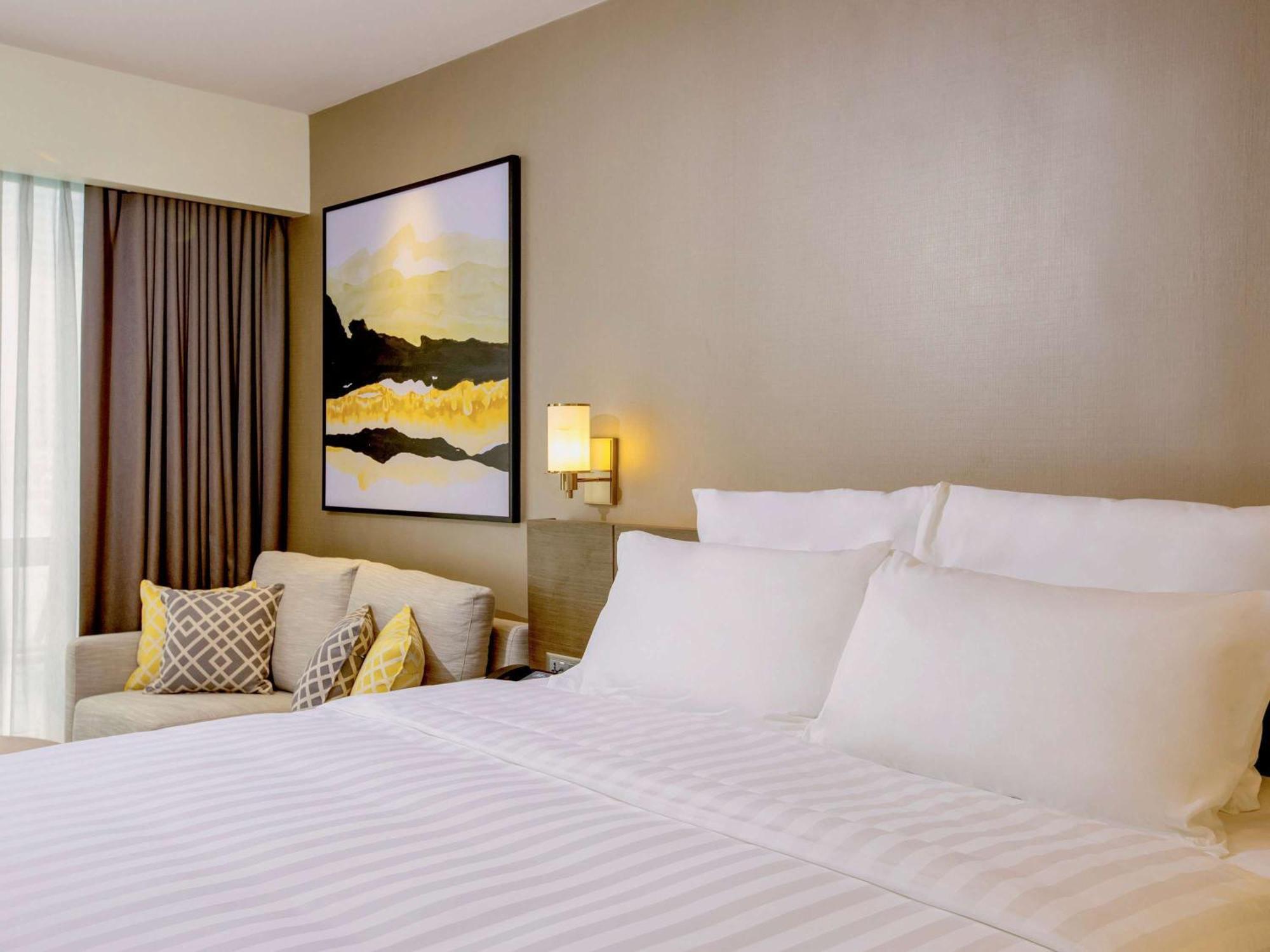 Novotel Suites Manila At Acqua ماندالويونغ المظهر الخارجي الصورة