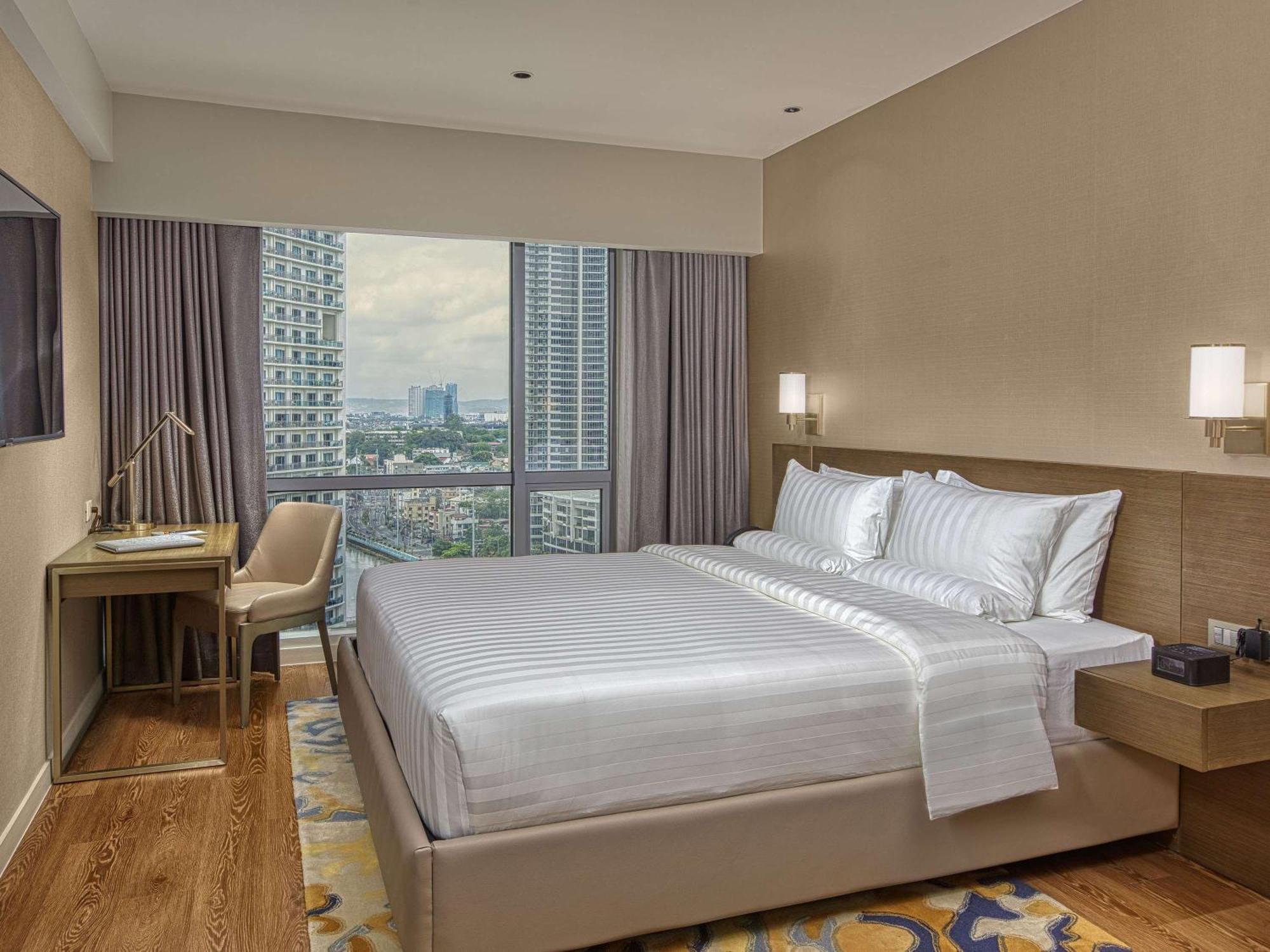 Novotel Suites Manila At Acqua ماندالويونغ المظهر الخارجي الصورة
